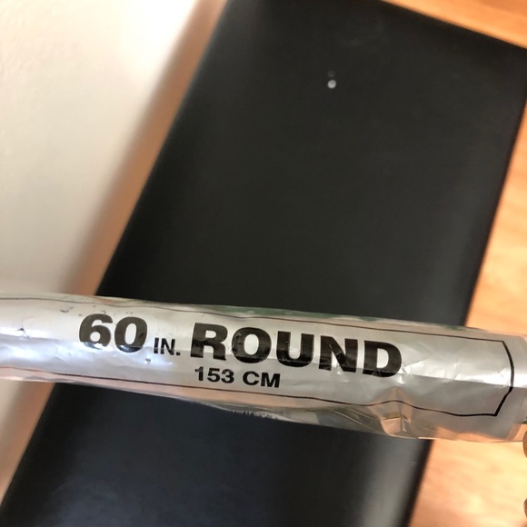 Christmas Flannelback Vinyl Tablecloth Round - Picture 6 of 6